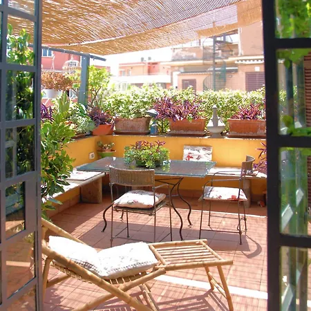 Fiore Apartment *